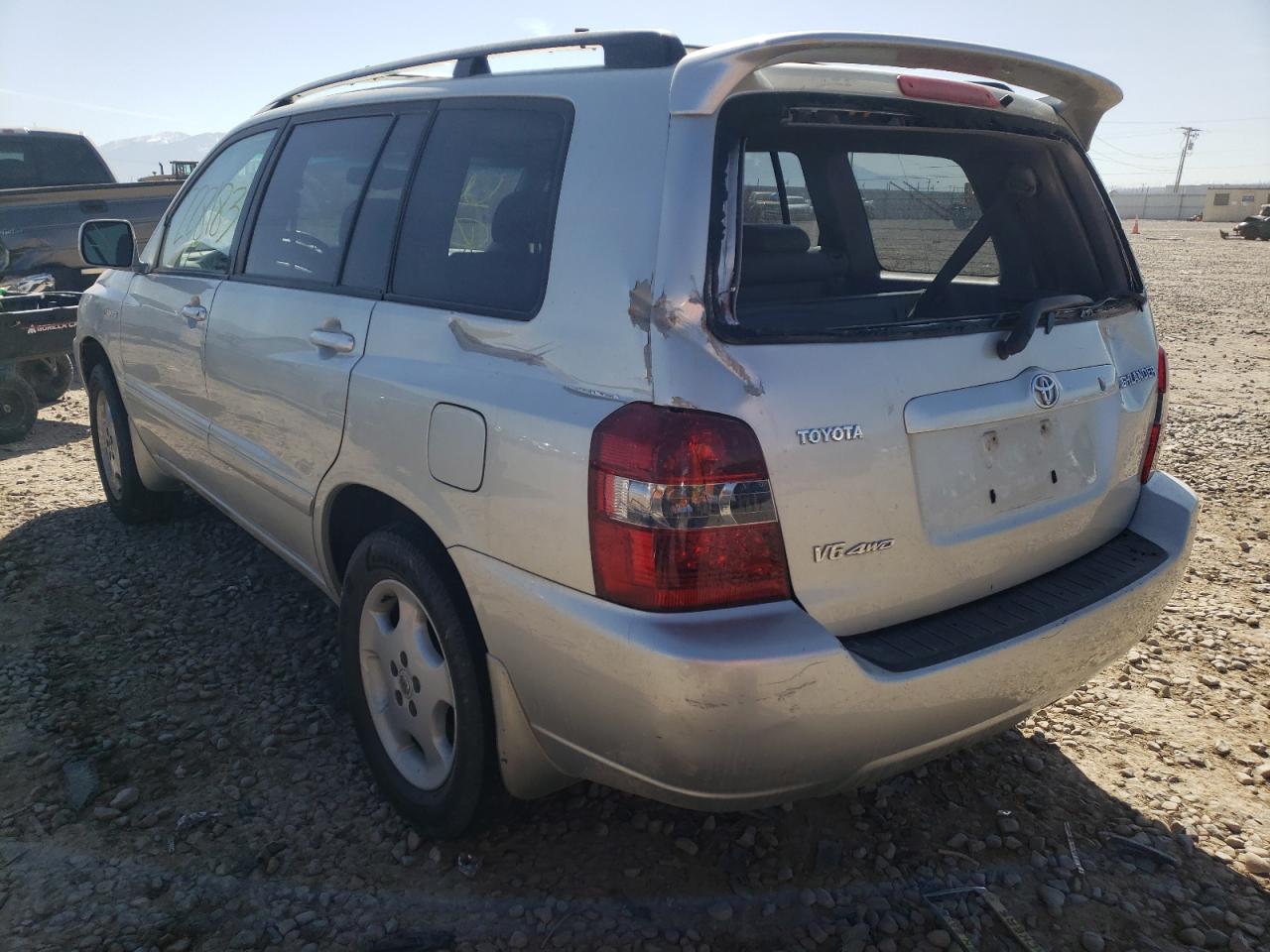 Photo 3 from auction – 2004 TOYOTA HIGHLANDER with VIN JTEEP21A240017095
