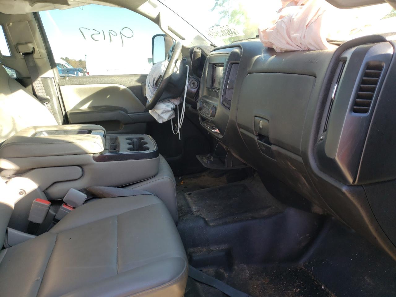 Photo 5 from auction – 2017 CHEVROLET SILVERADO with VIN 1GC1CUEY0HF209734