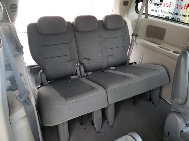 Photo 9 from auction – 2010 CHRYSLER TOWN & COU with VIN 2A4RR5D17AR346433