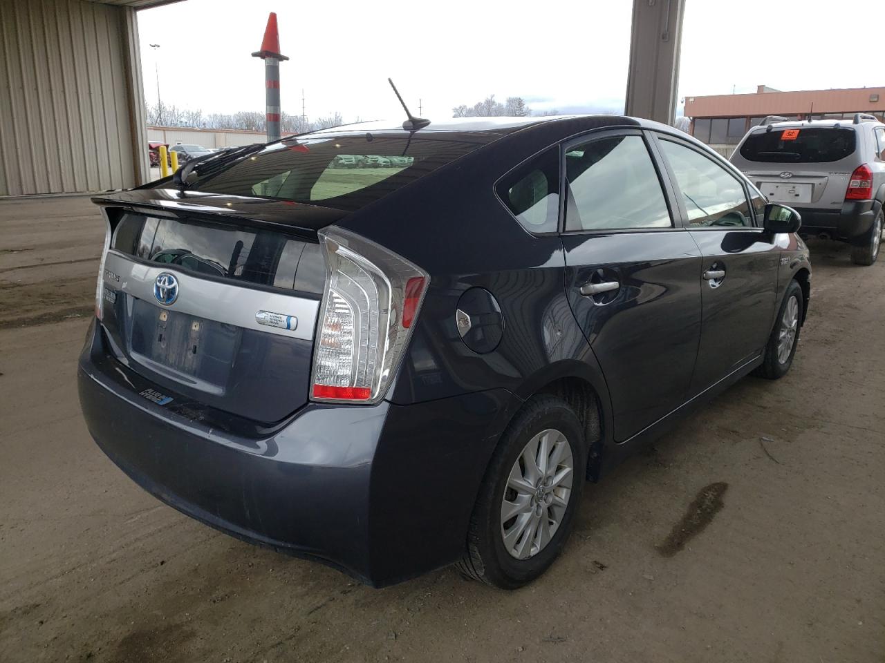 Photo 4 from auction – 2013 TOYOTA PRIUS PLUG with VIN JTDKN3DP6D3044673