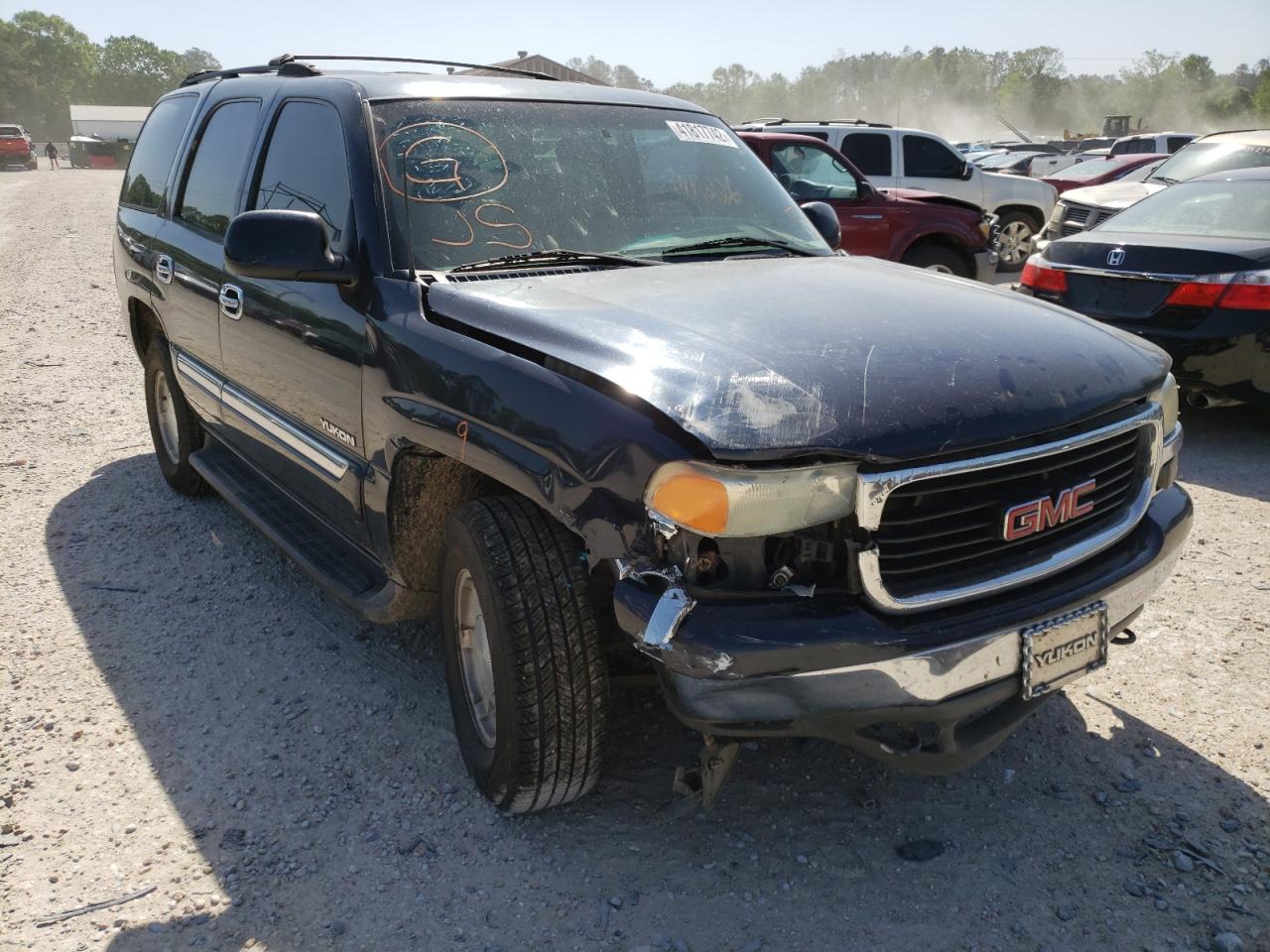 GMC YUKON 2004 with VIN 1GKEC13Z44R125862 - Photo from auction