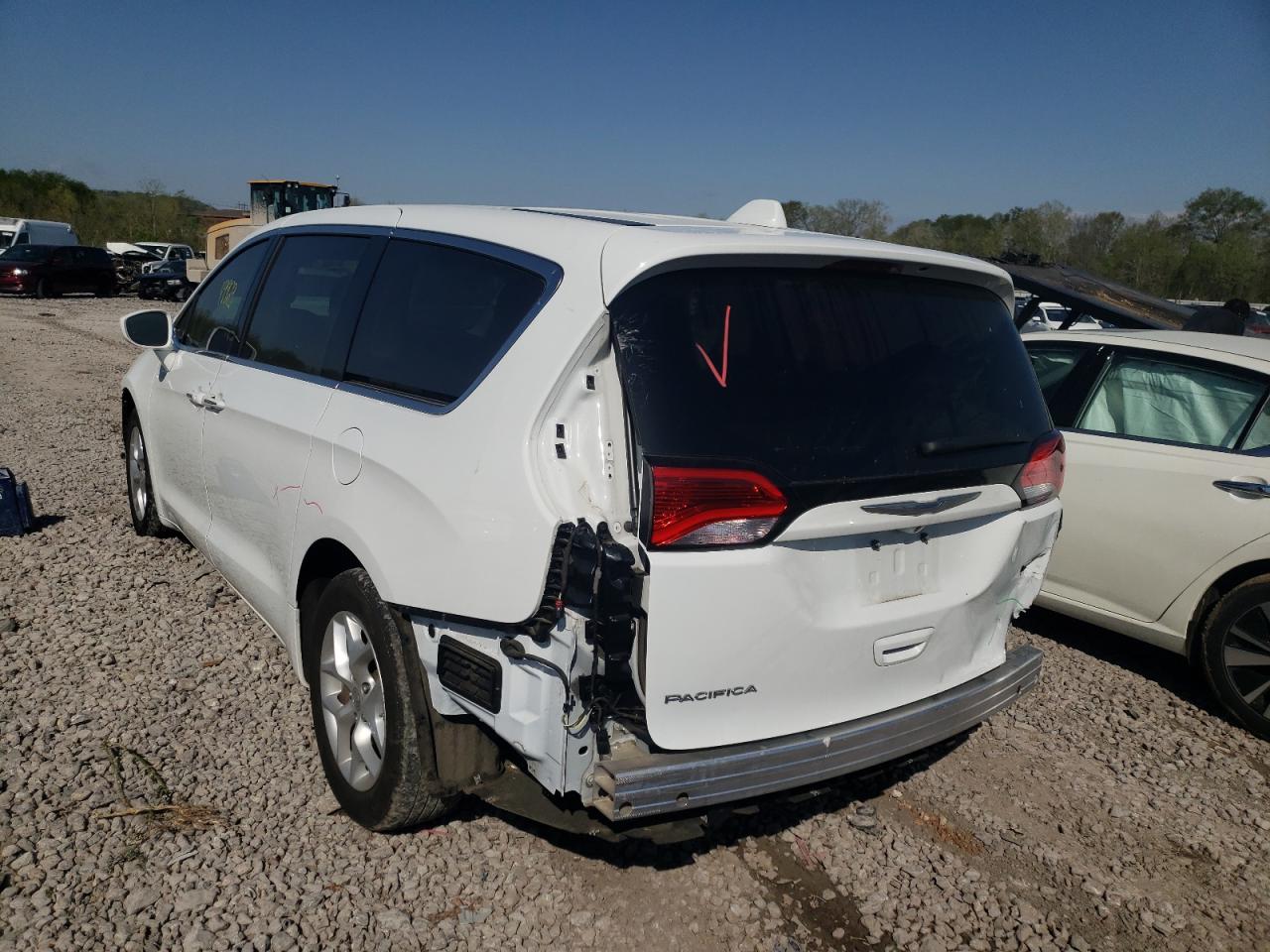 Photo 3 from auction – 2018 CHRYSLER PACIFICA T with VIN 2C4RC1FG8JR117213