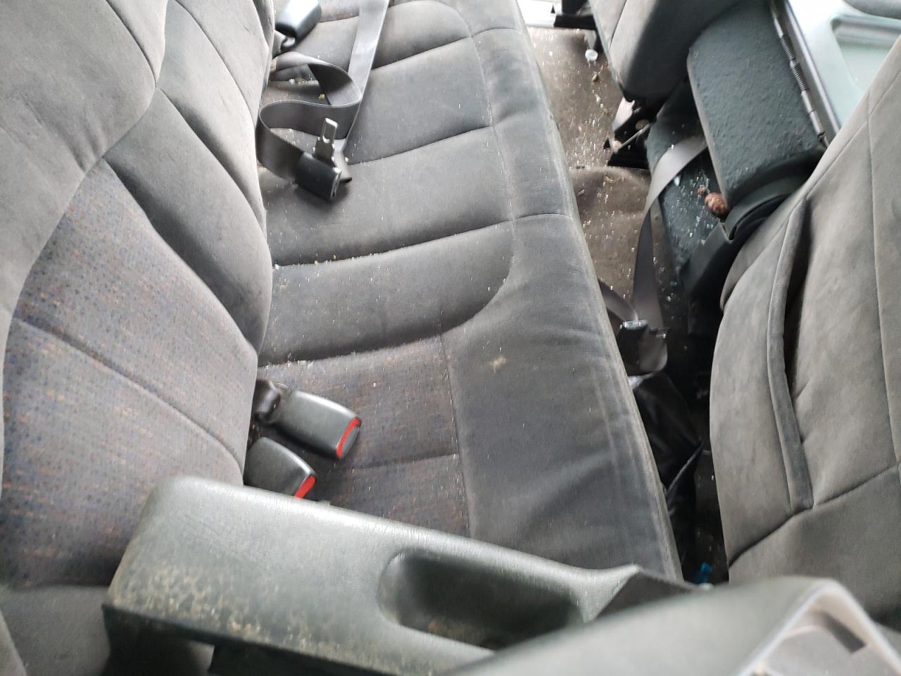 Photo 6 from auction – 2001 CHEVROLET SILVERADO with VIN 2GCEC19V211187054