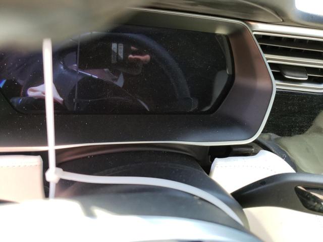 Photo 8 from auction – 2017 TESLA MODEL X with VIN 5YJXCDE43HF026677