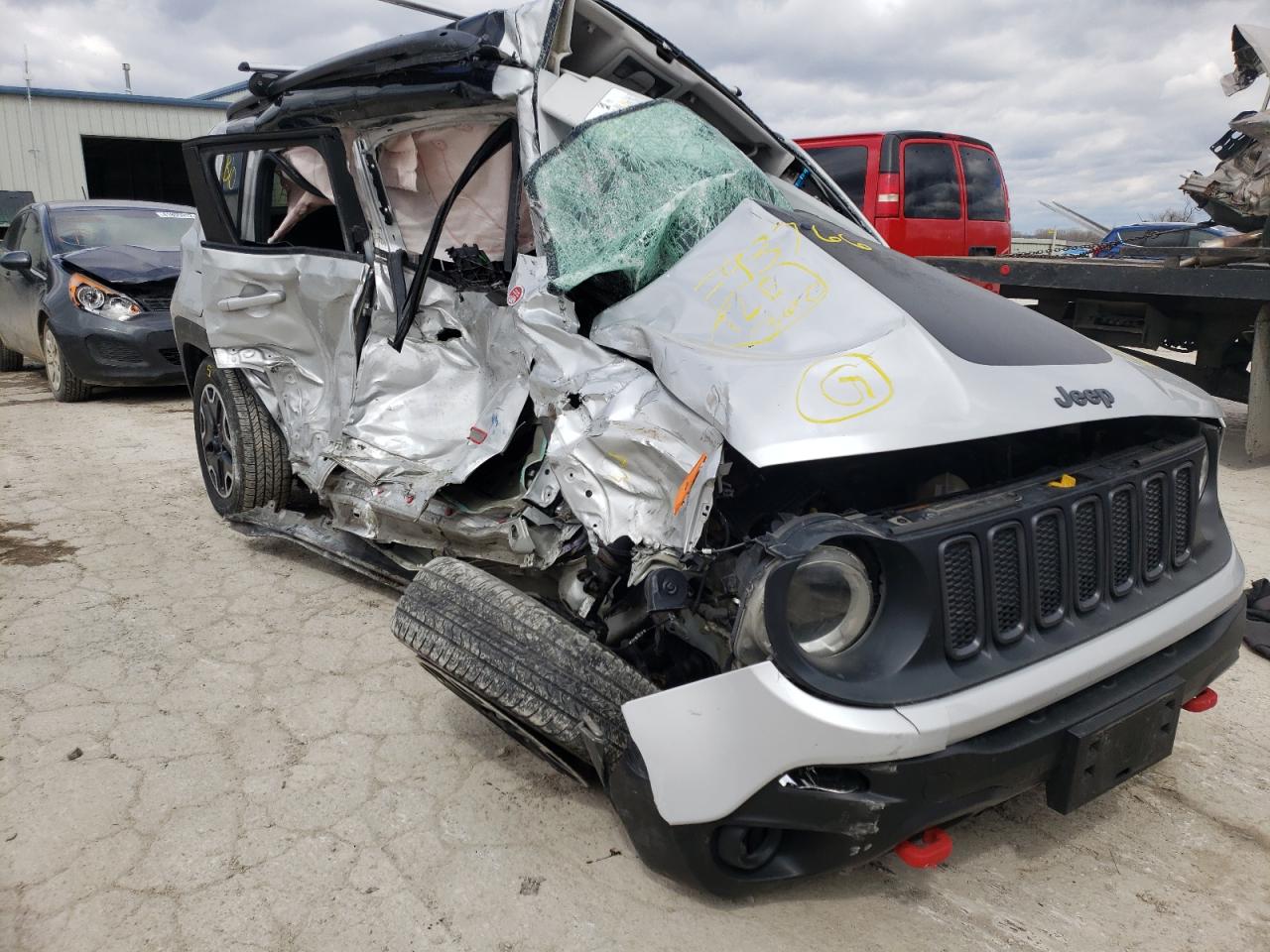 JEEP RENEGADE T 2017 with VIN ZACCJBCB5HPF93766 - Photo from auction