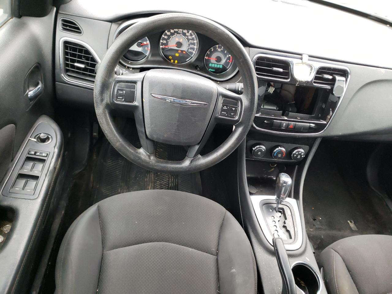 Photo 9 from auction – 2014 CHRYSLER 200 LX with VIN 1C3CCBAB0EN229857
