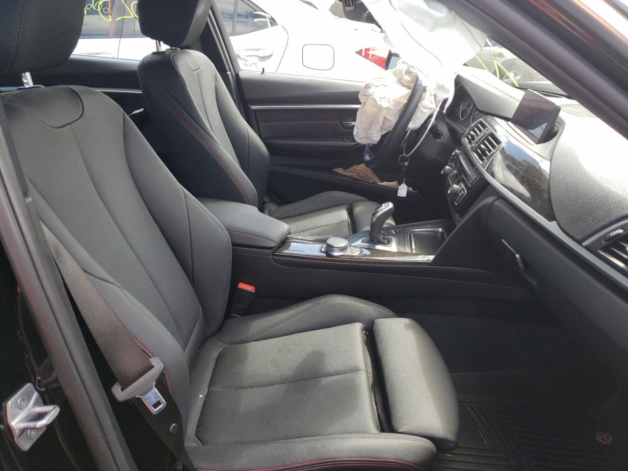 Photo 5 from auction – 2018 BMW 330 XI with VIN WBA8D9G56JNU70807