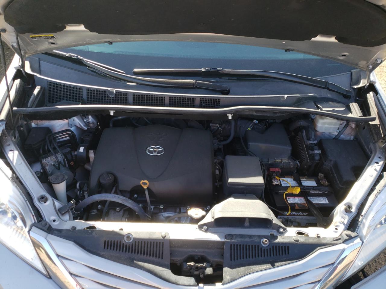 Photo 7 from auction – 2017 TOYOTA SIENNA LE with VIN 5TDKZ3DC5HS797522