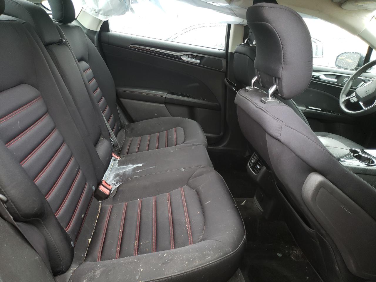 Photo 6 from auction – 2015 FORD FUSION SE with VIN 3FA6P0H78FR126418