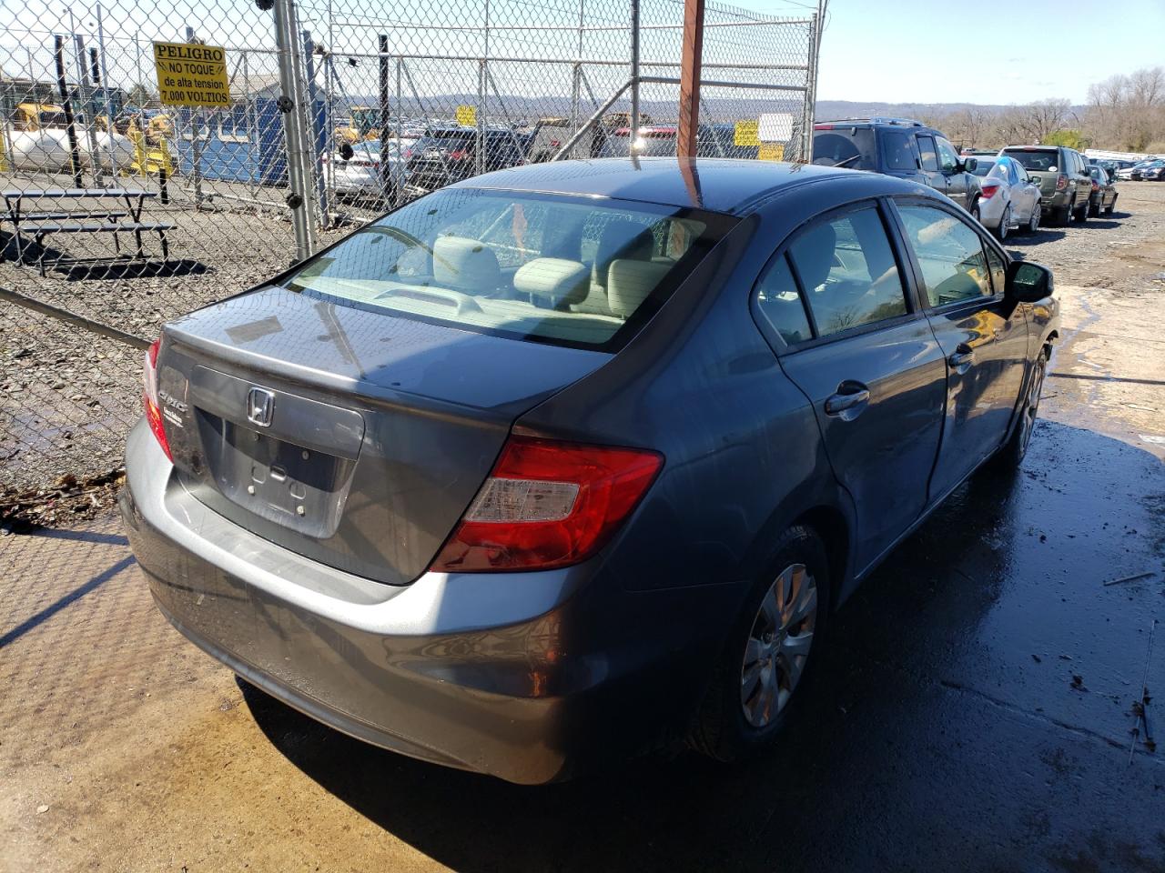 Photo 4 from auction – 2012 HONDA CIVIC LX with VIN 2HGFB2F51CH301350