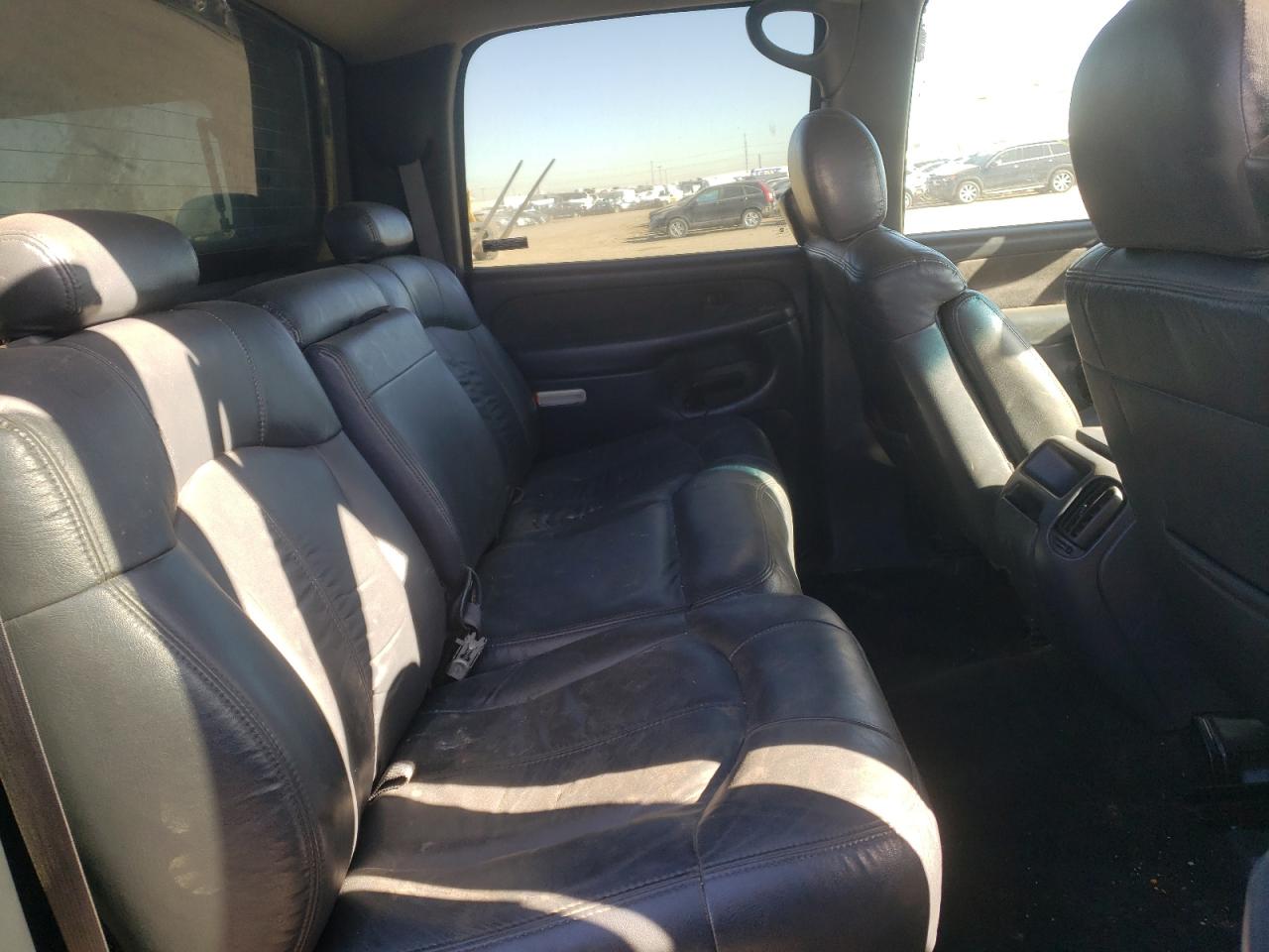 Photo 6 from auction – 2002 CHEVROLET SILVERADO with VIN 1GCHK23132F121568