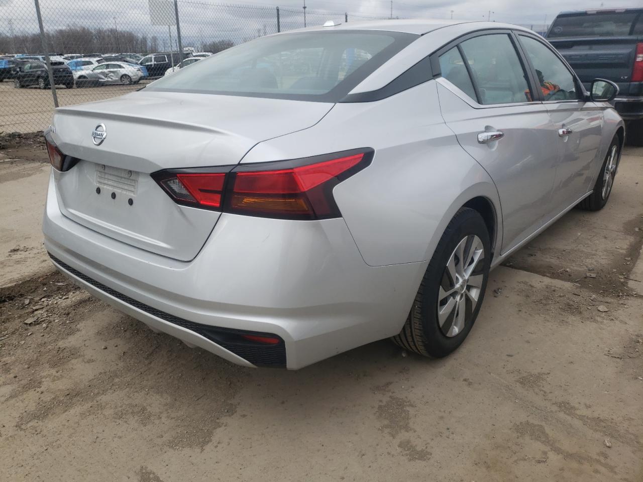 Photo 4 from auction – 2020 NISSAN ALTIMA S with VIN 1N4BL4BVXLC231061