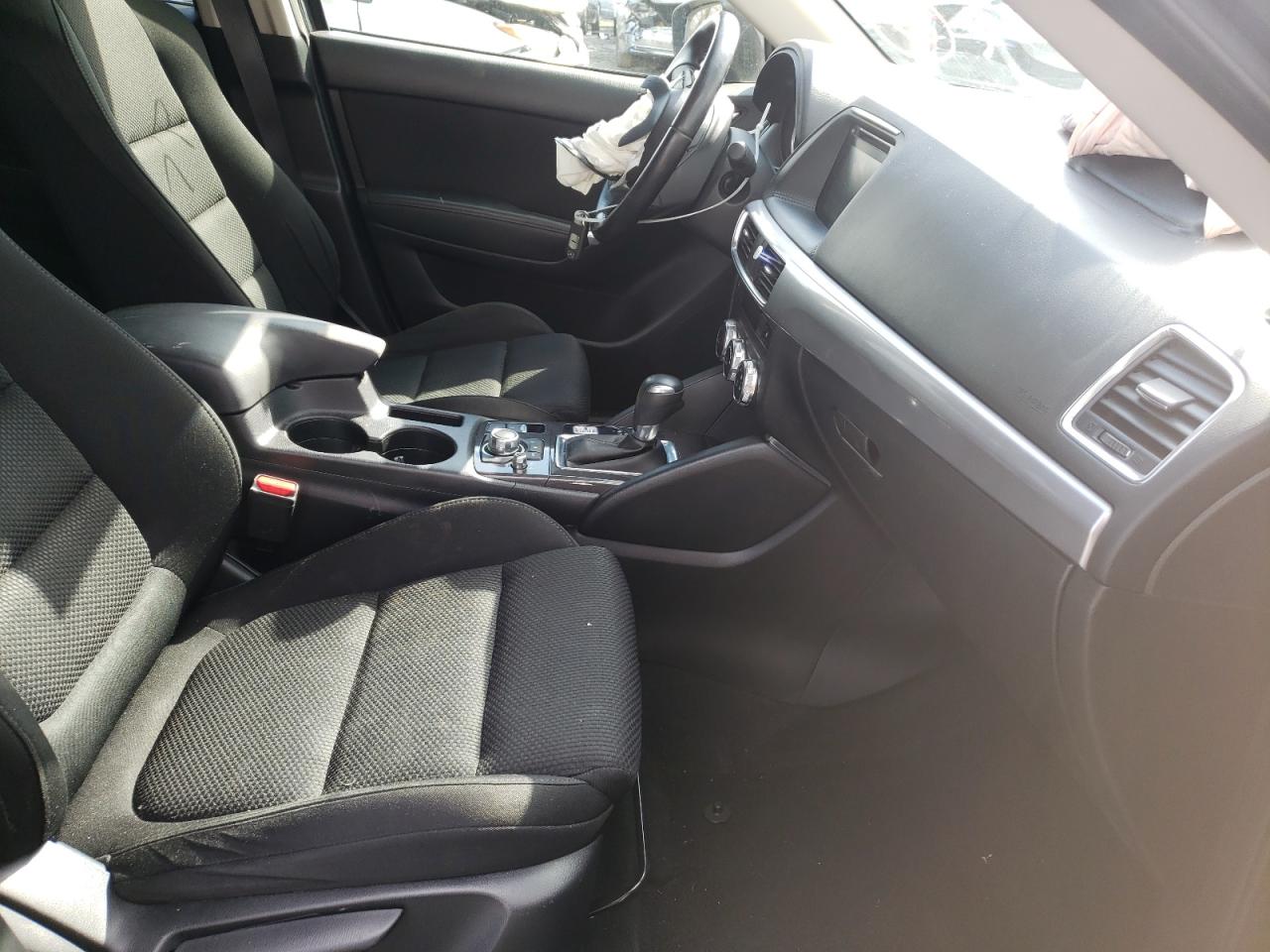 Photo 5 from auction – 2016 MAZDA CX-5 TOURI with VIN JM3KE4CY1G0893428
