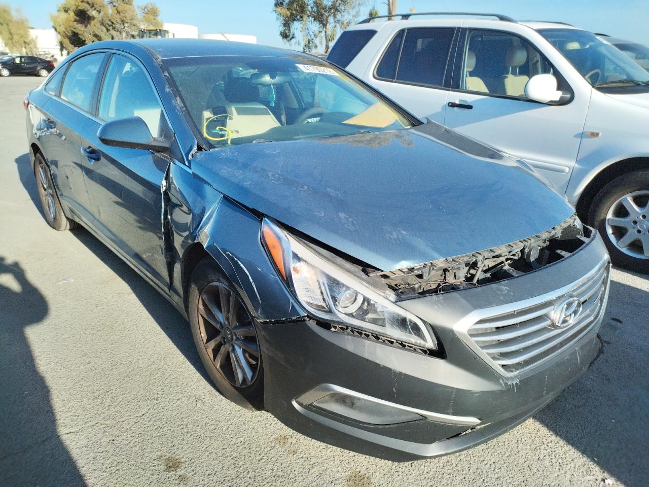 HYUNDAI SONATA SE 2016 with VIN 5NPE24AF8GH376887 - Photo from auction
