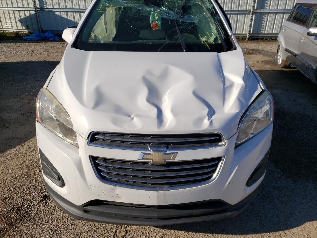 Photo 7 from auction – 2016 CHEVROLET TRAX 1LT with VIN 3GNCJLSBXGL198648