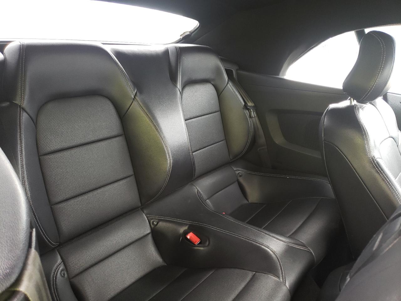 Photo 6 from auction – 2018 FORD MUSTANG with VIN 1FATP8UH2J5135983