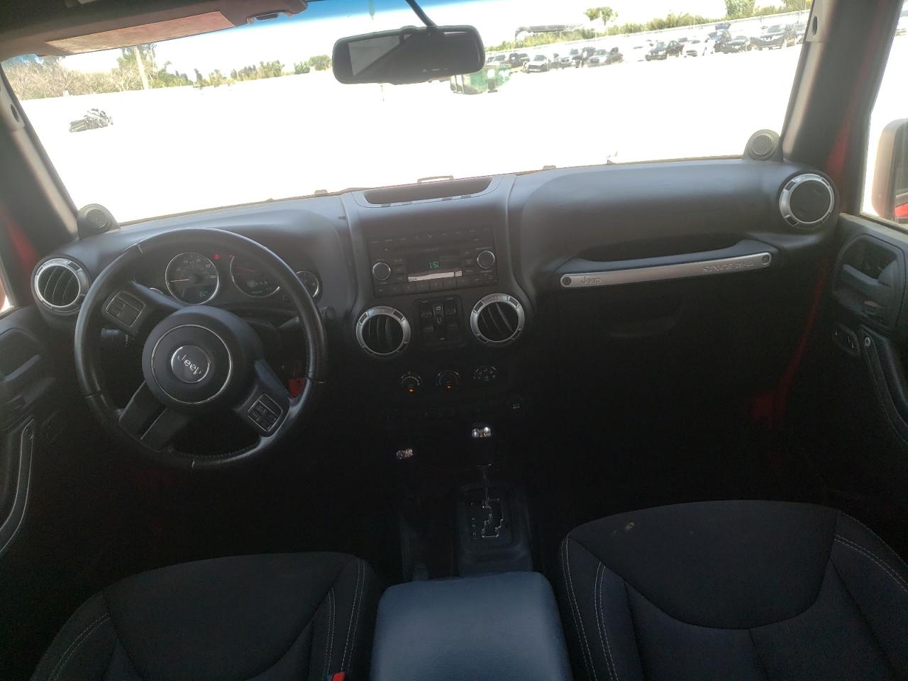 Photo 9 from auction – 2014 JEEP WRANGLER U with VIN 1C4BJWEG0EL240265