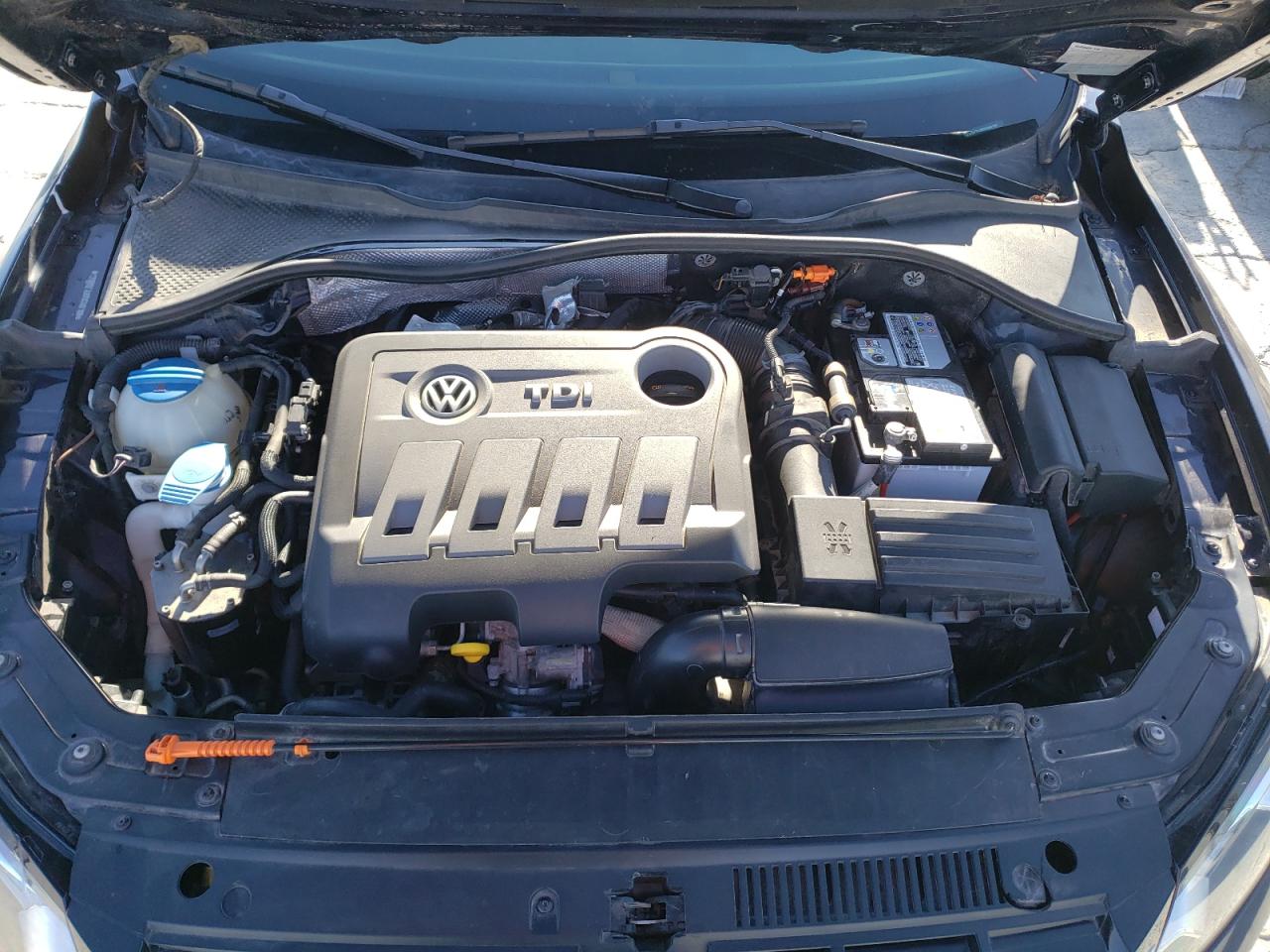 Photo 7 from auction – 2013 VOLKSWAGEN PASSAT SE with VIN 1VWBN7A30DC095186