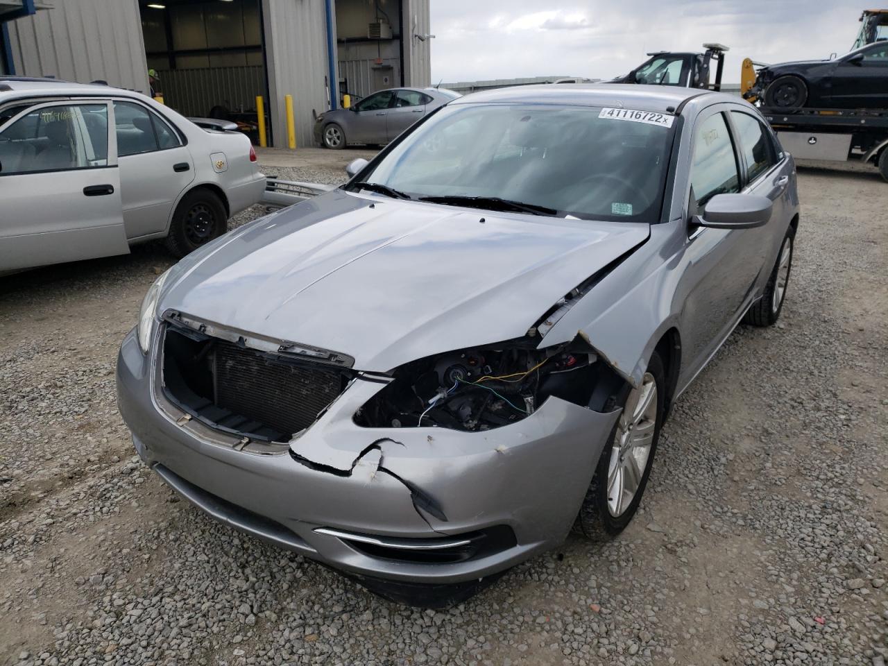 Photo 9 from auction – 2013 CHRYSLER 200 LX with VIN 1C3CCBAB7DN670609