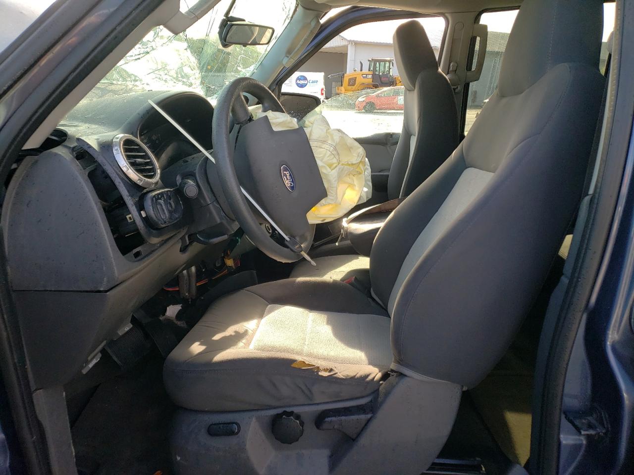 Photo 5 from auction – 2003 FORD EXPEDITION with VIN 1FMRU15W93LC40709