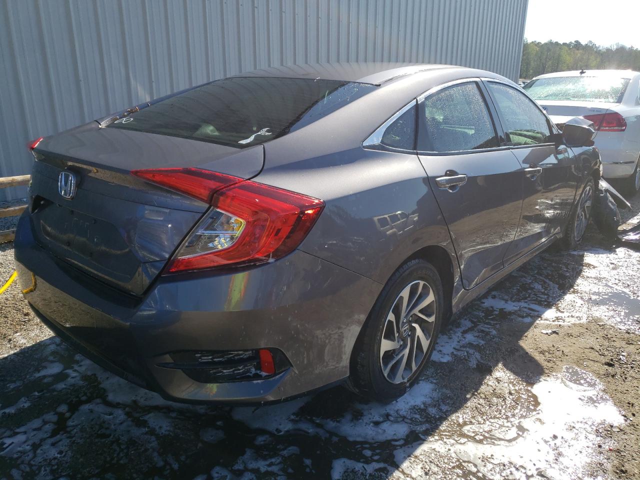 Photo 4 from auction – 2016 HONDA CIVIC EX with VIN 19XFC2F77GE216754