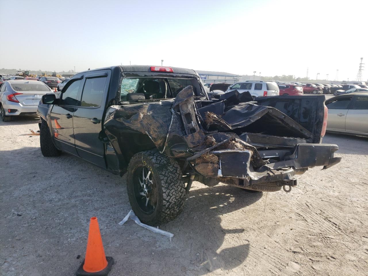Photo 3 from auction – 2018 CHEVROLET SILVERADO with VIN 3GCPCREC0JG628652