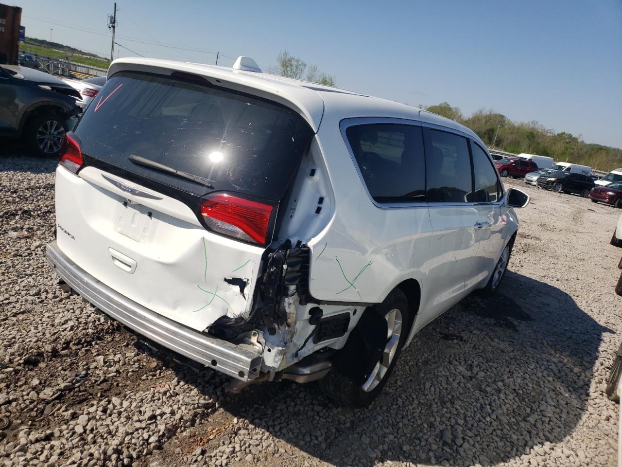 Фото 4 с аукциона – 2018 CHRYSLER PACIFICA T с VIN 2C4RC1FG8JR117213