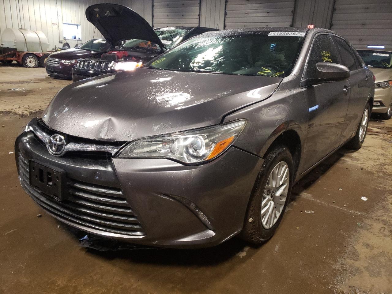 Photo 2 from auction – 2017 TOYOTA CAMRY LE with VIN 4T1BF1FK5HU314751