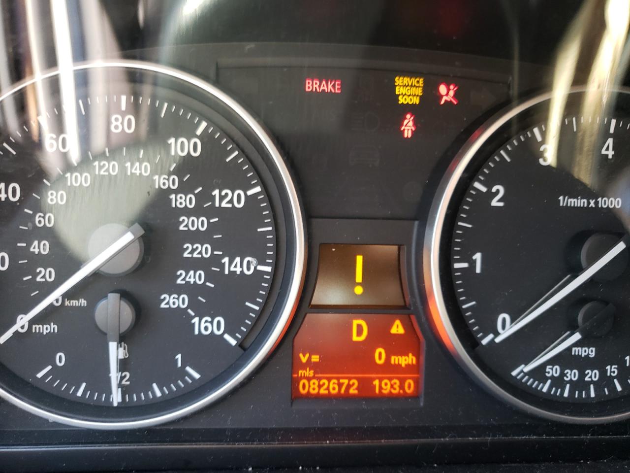 Photo 8 from auction – 2011 BMW 328 I SULE with VIN WBAPH5C58BA447116