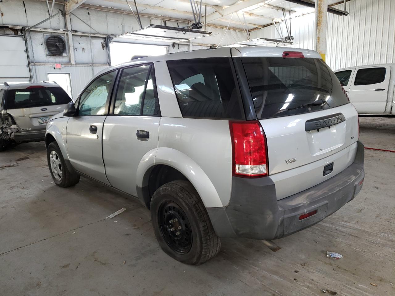Photo 3 from auction – 2003 SATURN VUE with VIN 5GZCZ53BX3S867989
