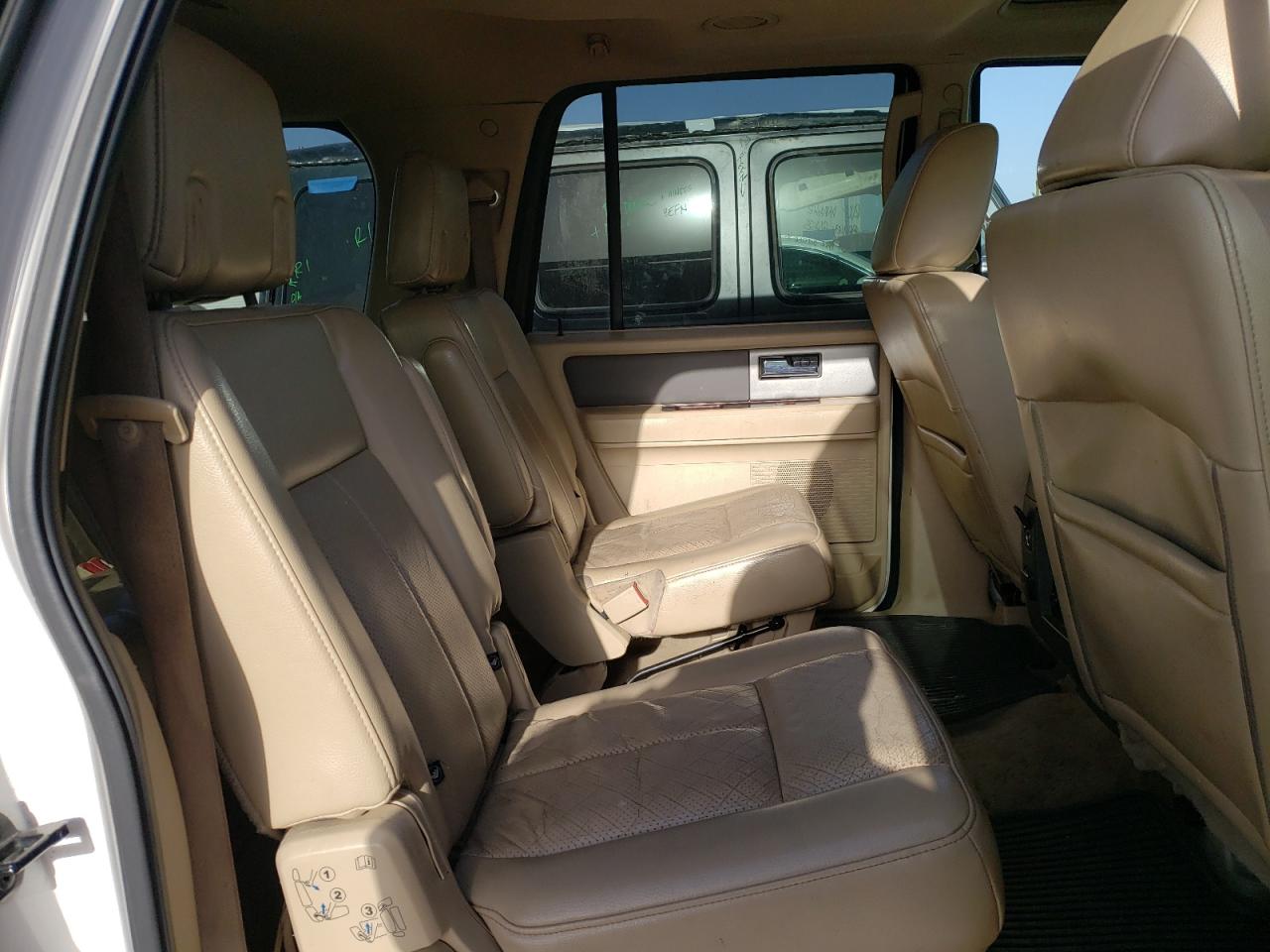 Zdjęcie 6 z aukcji – 2011 FORD EXPEDITION z VIN 1FMJK1H54BEF13306