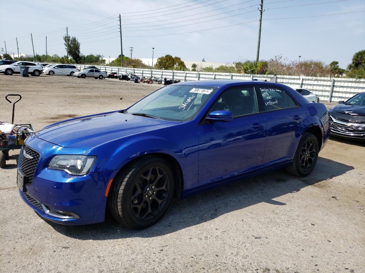 Photo 2 from auction – 2020 CHRYSLER 300 S with VIN 2C3CCAGG1LH141998