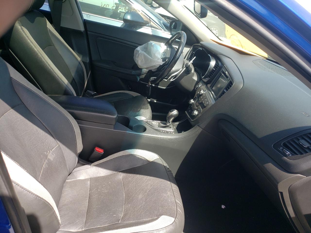 Photo 5 from auction – 2012 KIA OPTIMA SX with VIN 5XXGR4A66CG019752