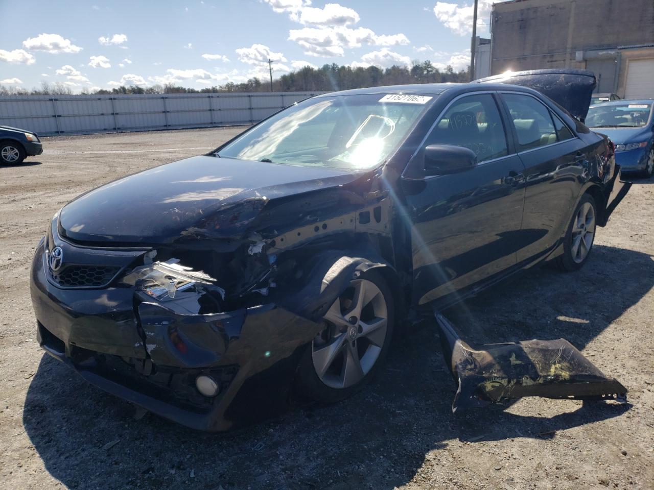 Photo 2 from auction – 2014 TOYOTA CAMRY L with VIN 4T1BF1FK1EU328867
