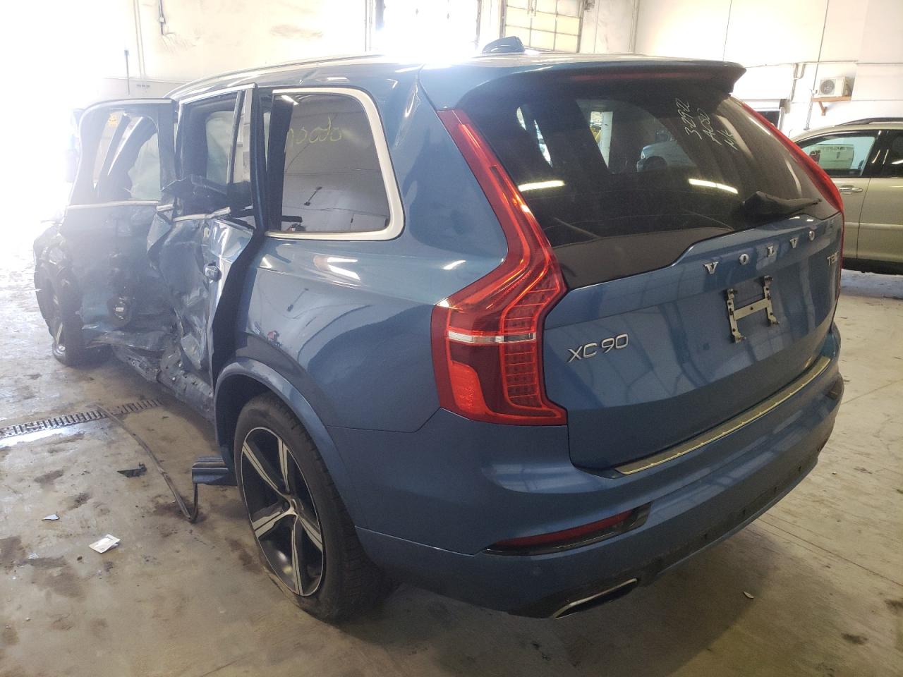 Photo 3 from auction – 2017 VOLVO XC90 T8 with VIN YV4BC0PM5H1105273