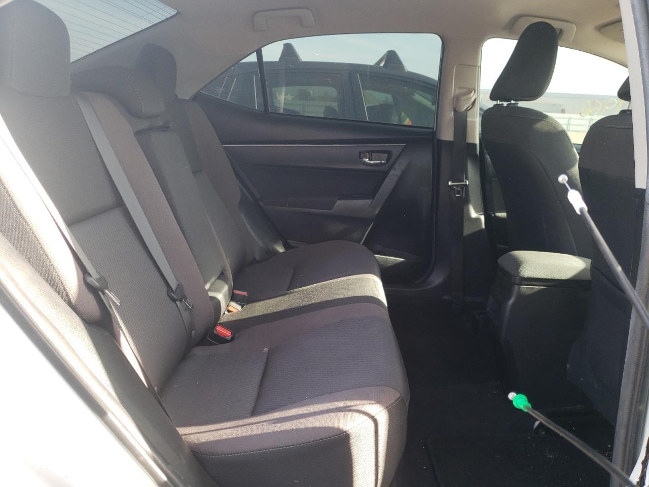 Photo 6 from auction – 2018 TOYOTA COROLLA LE with VIN 5YFBURHE3JP847149
