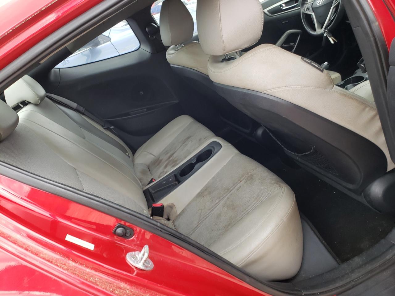 Photo 6 from auction – 2013 HYUNDAI VELOSTER with VIN KMHTC6AD5DU111100