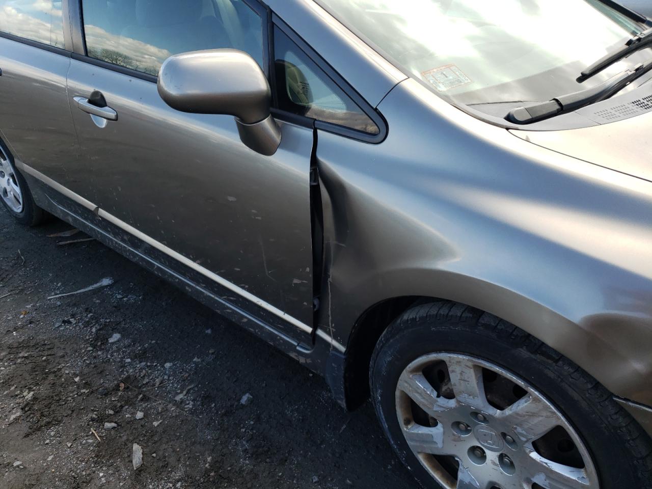 Photo 9 from auction – 2006 HONDA CIVIC LX with VIN 2HGFA16556H516649