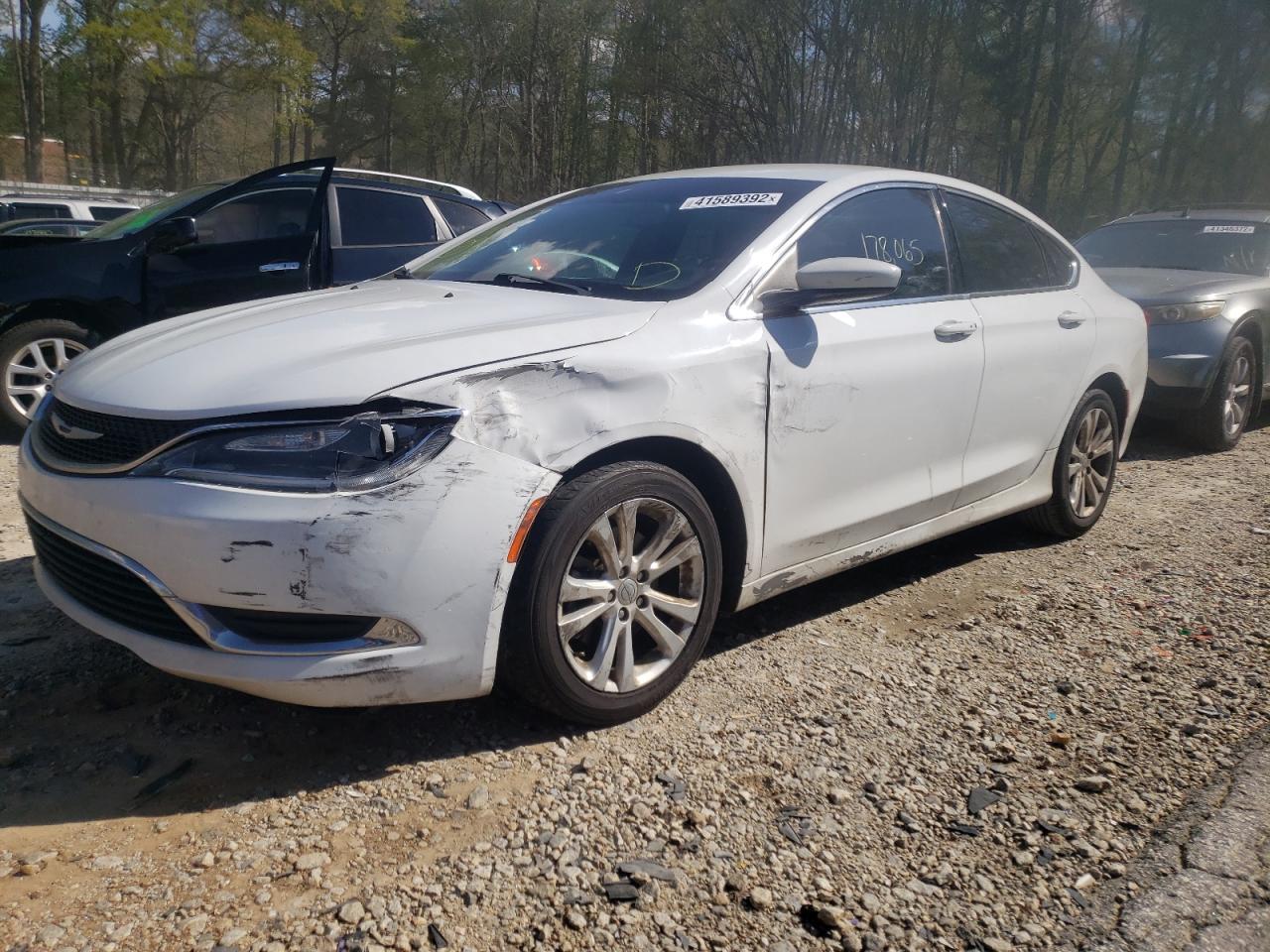 Photo 2 from auction – 2015 CHRYSLER 200 LIMITE with VIN 1C3CCCAB5FN742481