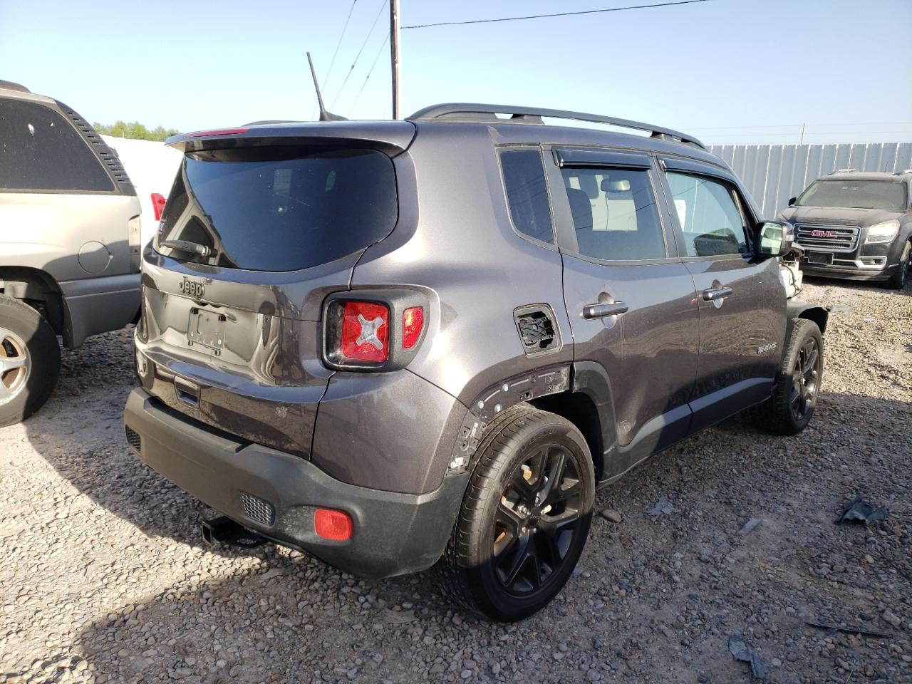 Photo 4 from auction – 2018 JEEP RENEGADE L with VIN ZACCJABB2JPJ09034
