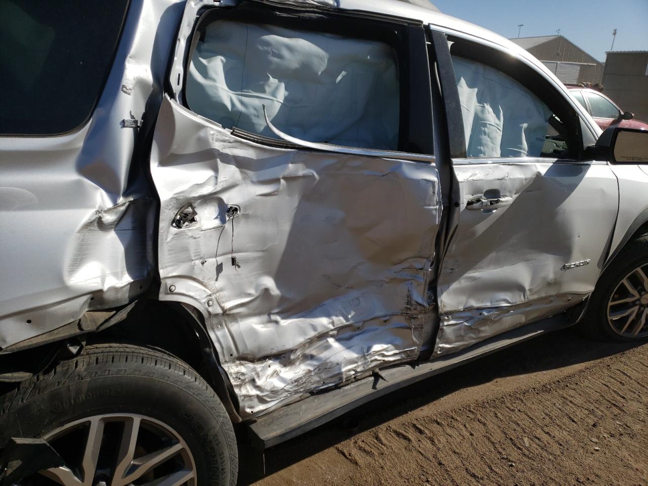 Photo 9 from auction – 2019 GMC ACADIA SLE with VIN 1GKKNSLS4KZ186244