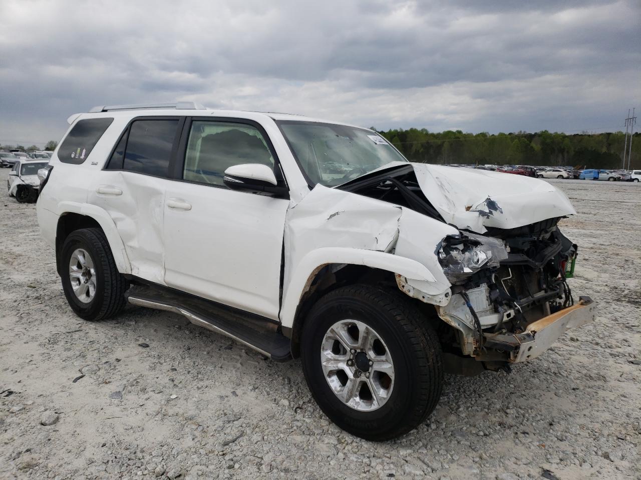 TOYOTA 4RUNNER SR 2017 with VIN JTEBU5JR4H5434388 - Photo from auction