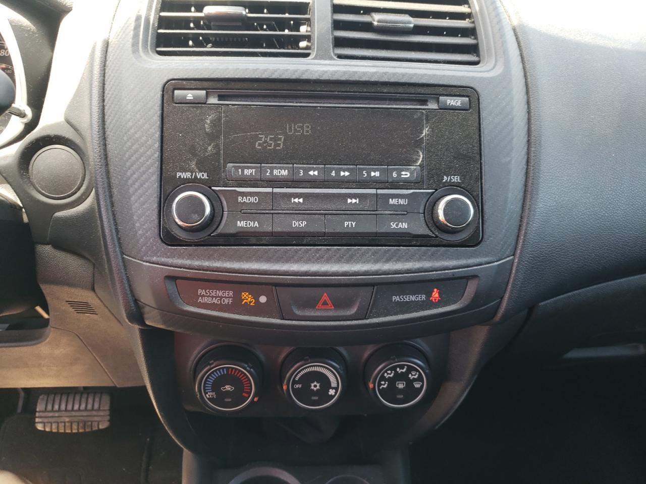 Photo 9 from auction – 2015 MITSUBISHI OUTLANDER with VIN 4A4AP3AU6FE018574
