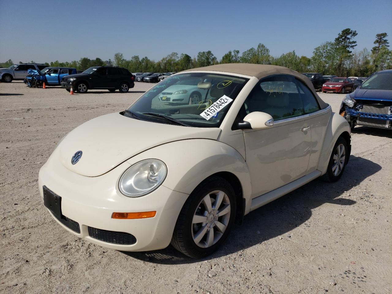 Photo 2 from auction – 2008 VOLKSWAGEN NEW BEETLE with VIN 3VWPF31Y58M409359