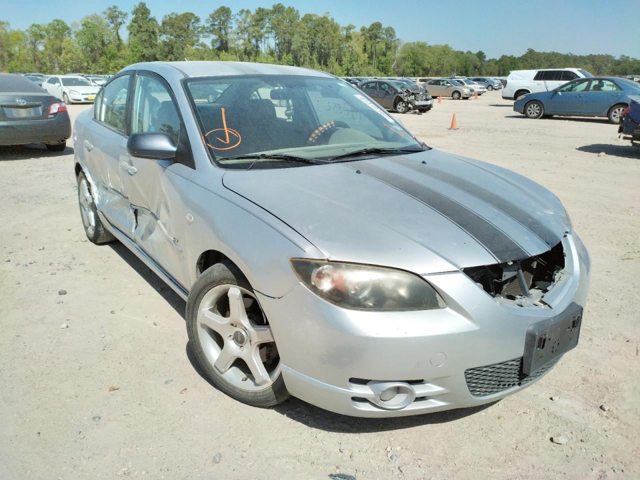 MAZDA 3 S 2006 con VIN JM1BK323861509140 - Foto de la subasta