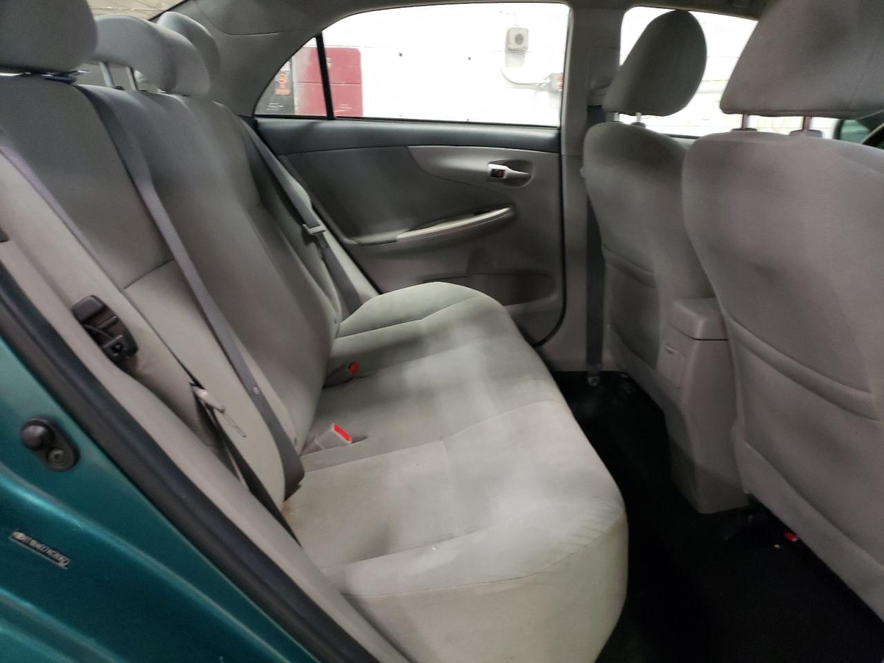 Photo 6 from auction – 2010 TOYOTA COROLLA LE with VIN 2T1BU4EE7AC393673