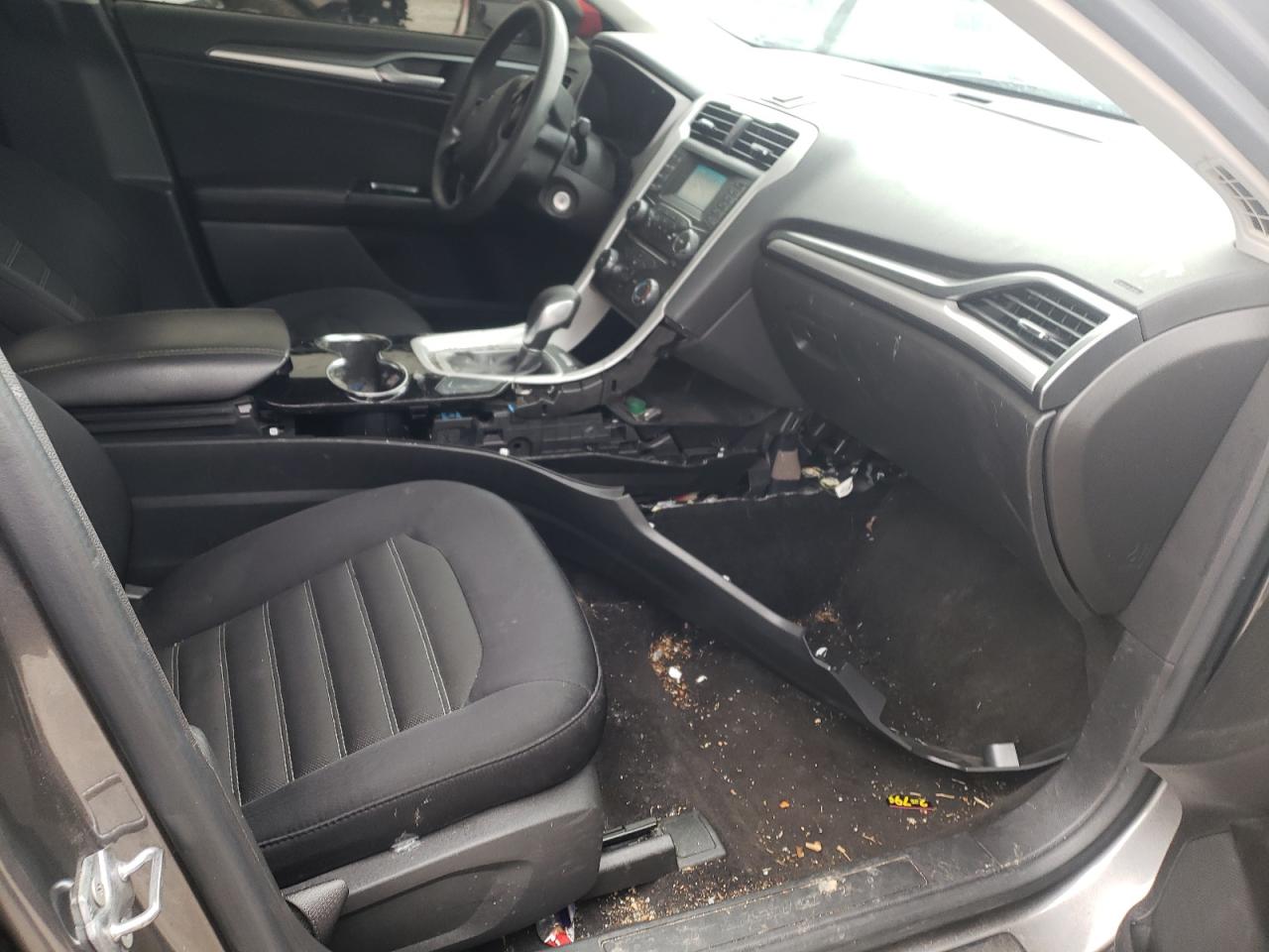 Photo 5 from auction – 2014 FORD FUSION SE with VIN 1FA6P0H73E5380748