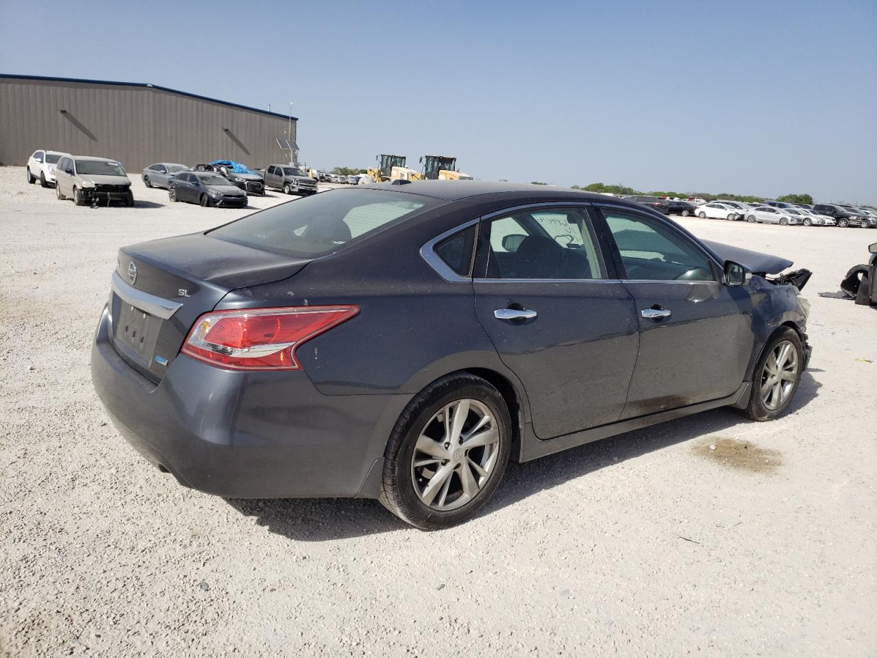 Photo 4 from auction – 2013 NISSAN ALTIMA 2.5 with VIN 1N4AL3AP2DN493221