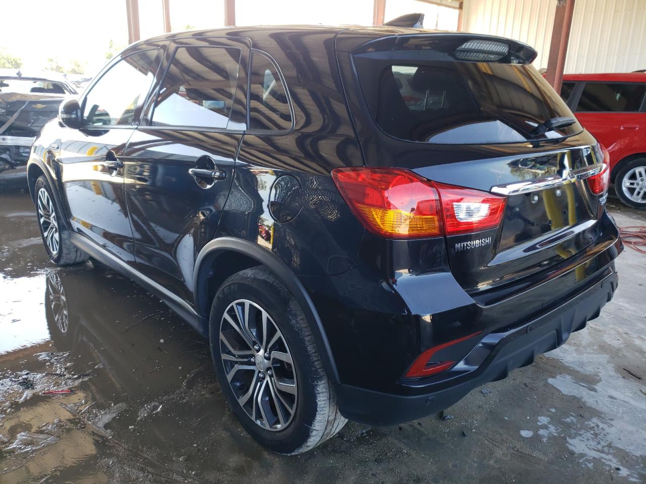 Photo 3 from auction – 2018 MITSUBISHI OUTLANDER with VIN JA4AP3AU0JU019641