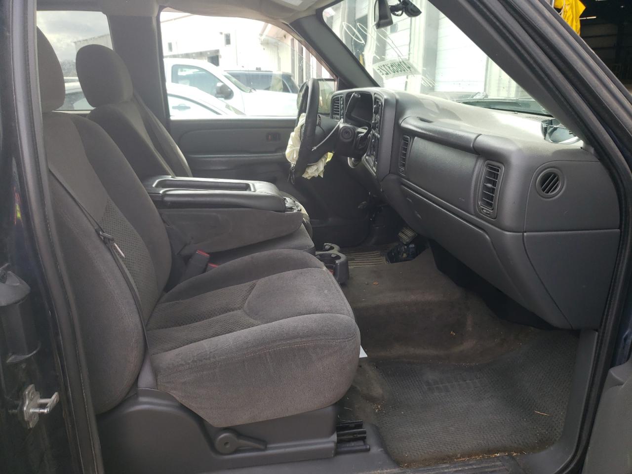 Photo 5 from auction – 2006 CHEVROLET SILVERADO with VIN 1GCEK19B26Z182590